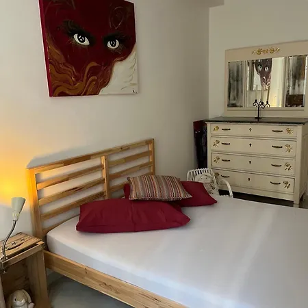 Homestay La Tana Del Bianconiglio Turin