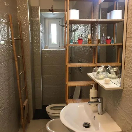 Homestay La Tana Del Bianconiglio *