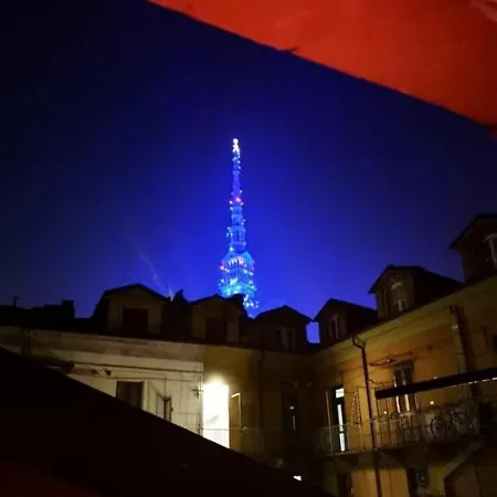 La Tana Del Bianconiglio ホームステイ